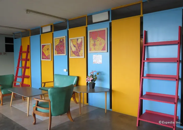 Alicia Tower Residences (Adults Only) Hostel *