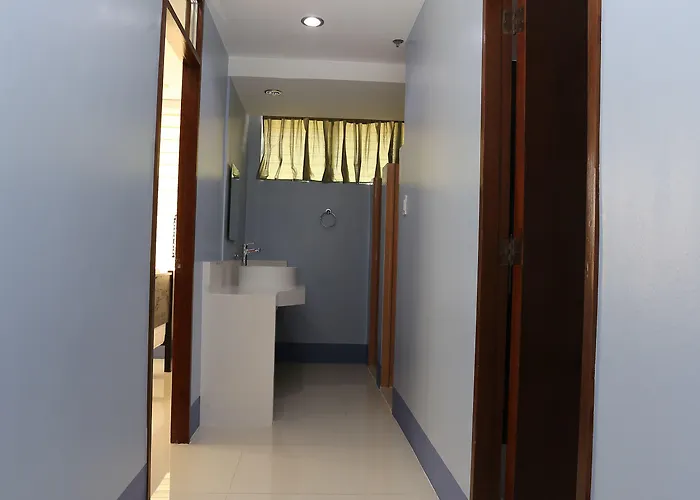 Alicia Tower Residences (Adults Only) Hostel *