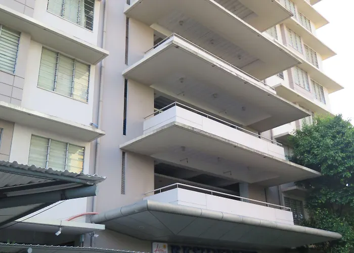 Alicia Tower Residences (Adults Only) Hostel
